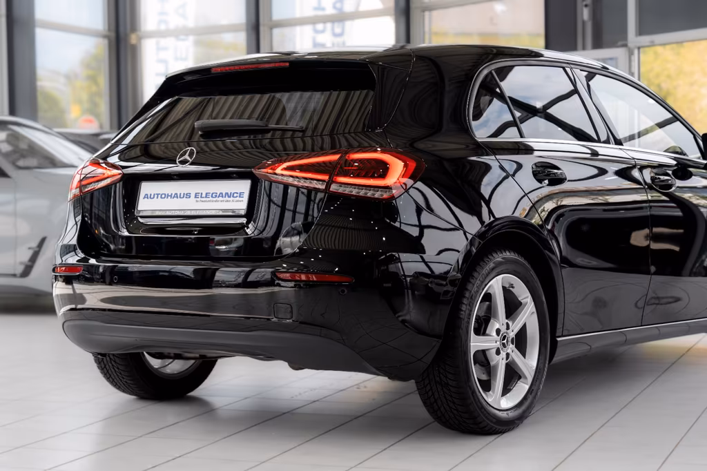 Mercedes-Benz A 220
