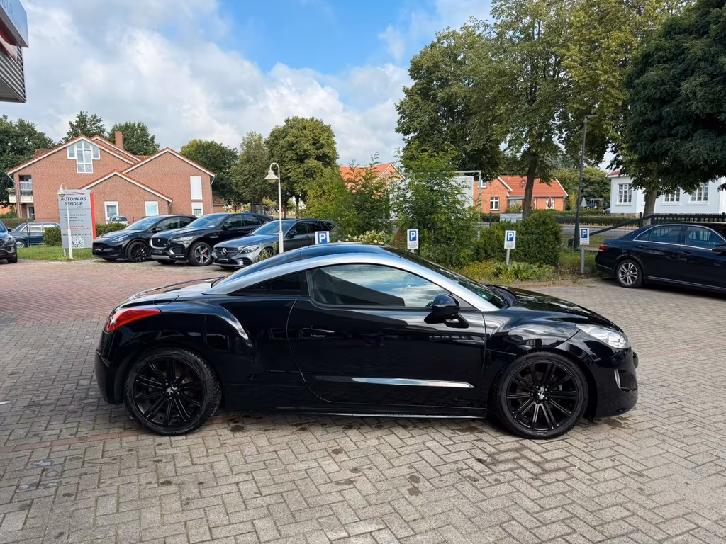 Peugeot RCZ