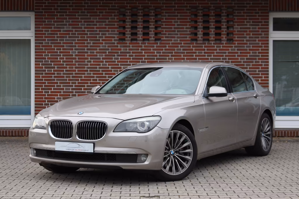 BMW 730