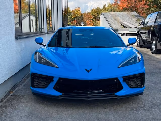 Corvette C8