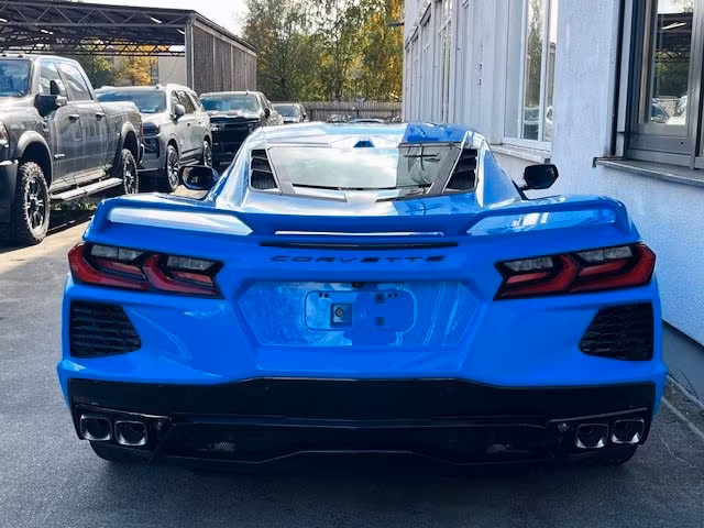 Corvette C8