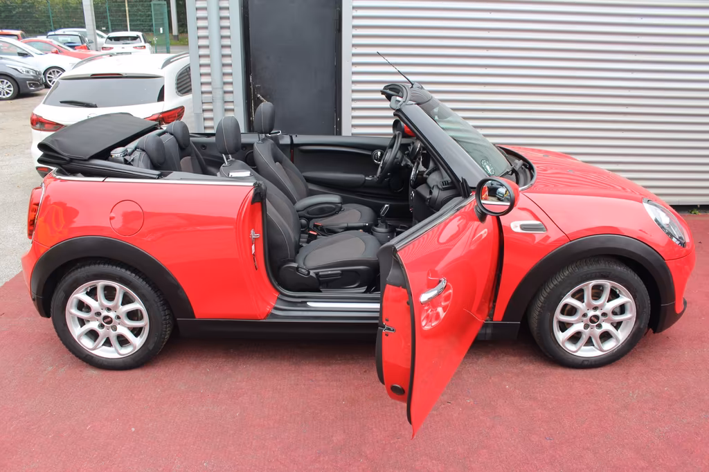 MINI Cooper Cabrio