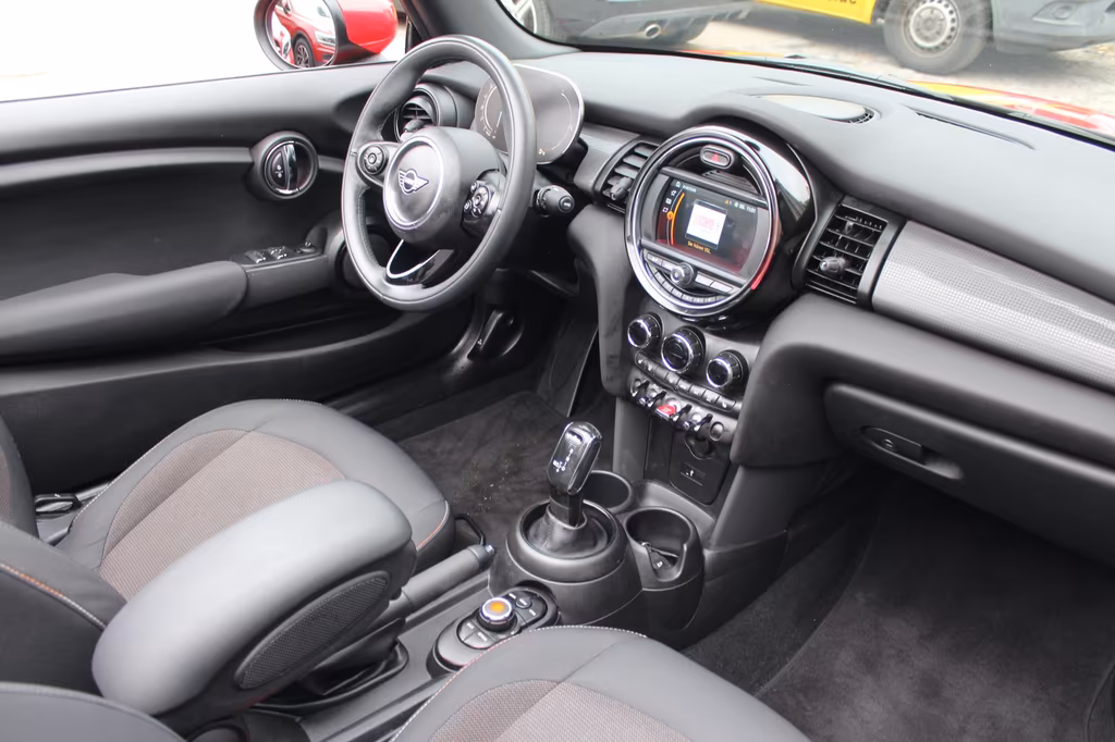 MINI Cooper Cabrio