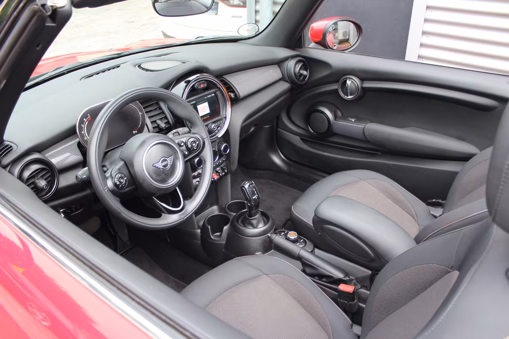 MINI Cooper Cabrio