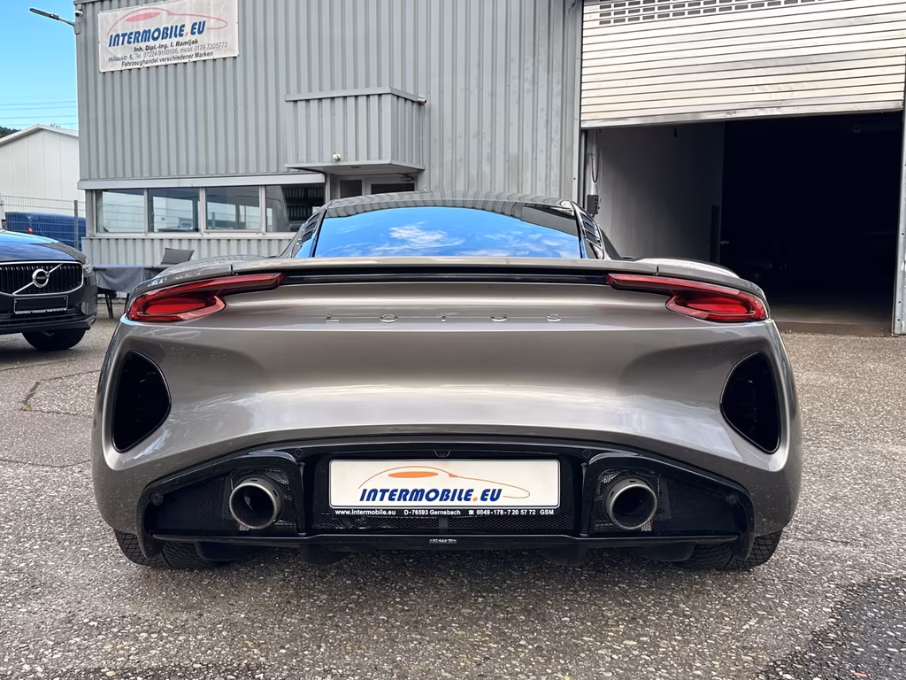 Lotus Emira