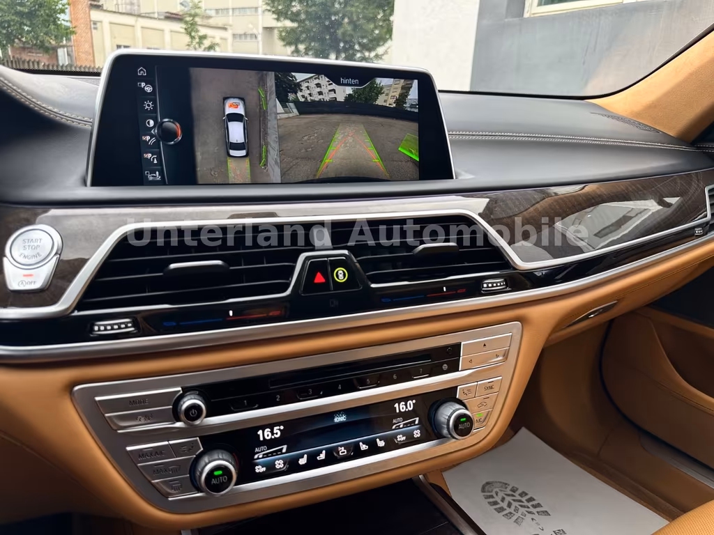 BMW M760