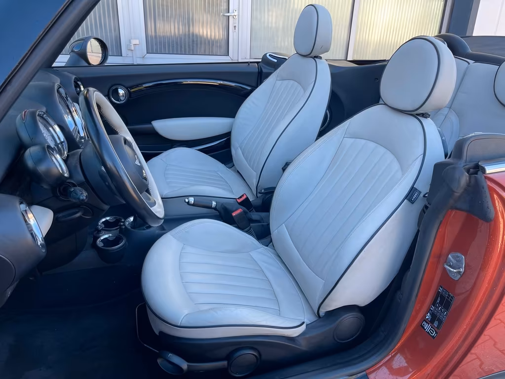 MINI Cooper Cabrio