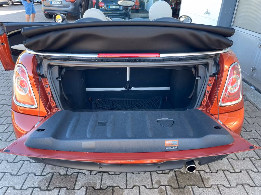 MINI Cooper Cabrio