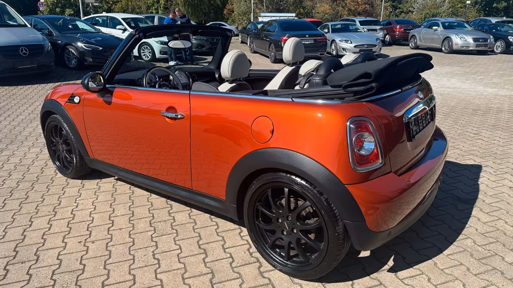 MINI Cooper Cabrio