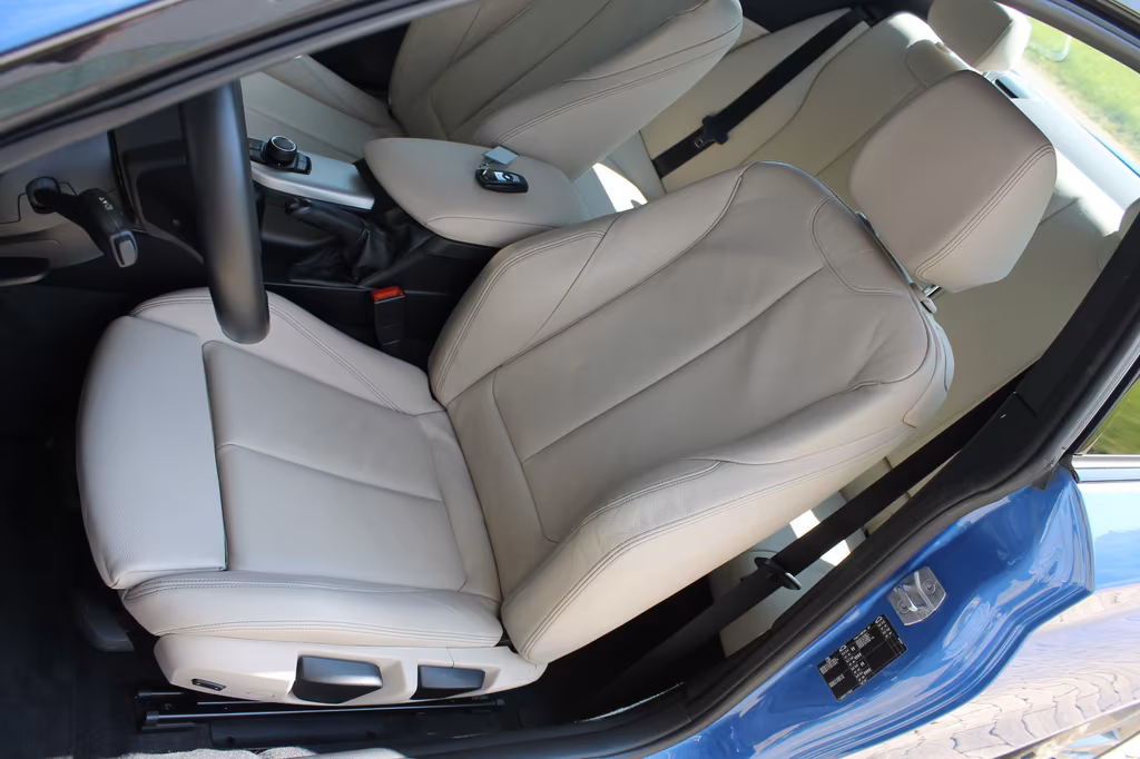 BMW M235