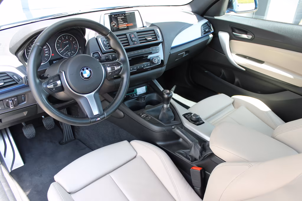 BMW M235
