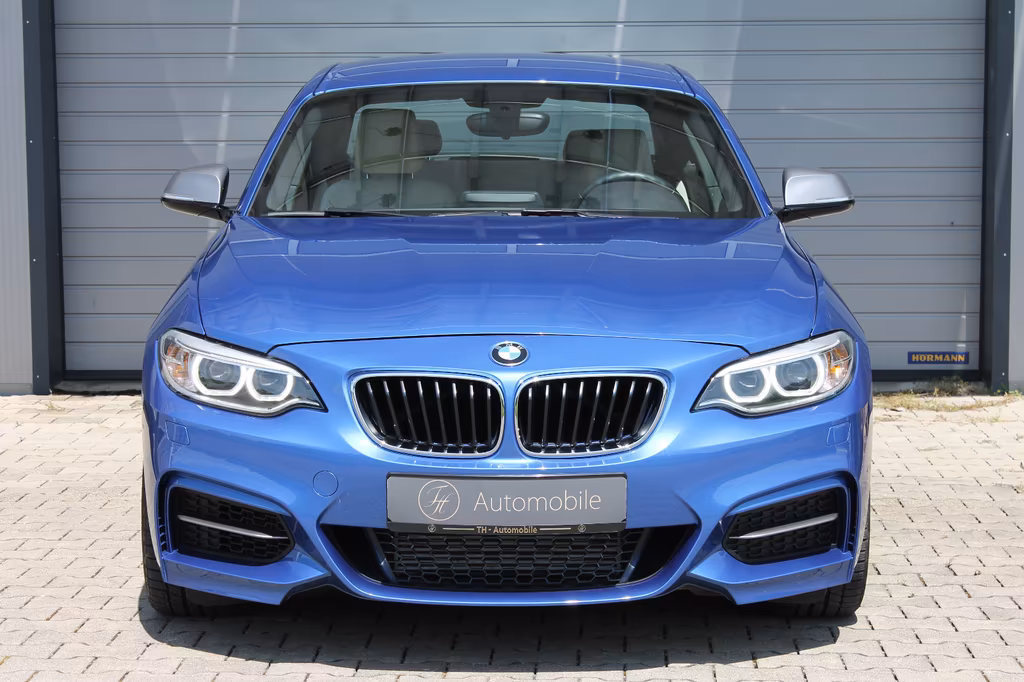 BMW M235