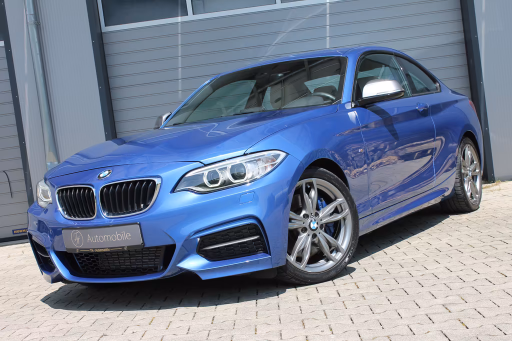 BMW M235