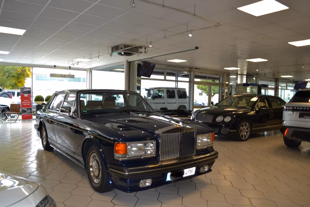 Rolls-Royce Silver Spirit