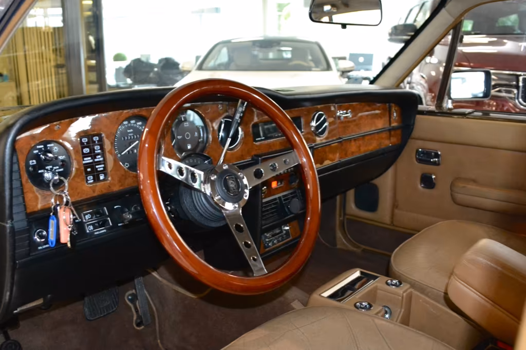 Rolls-Royce Silver Spirit