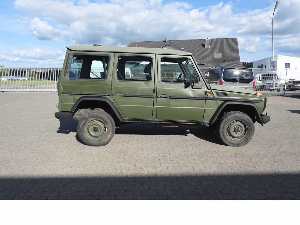 Mercedes-Benz G 280