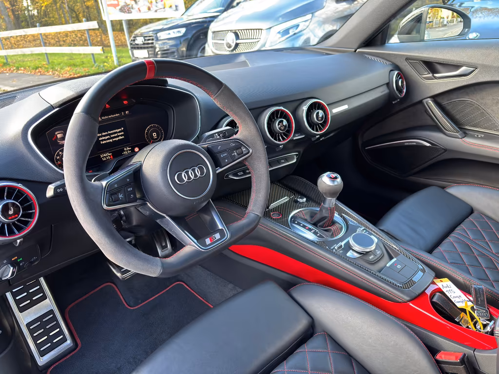 Audi TTS