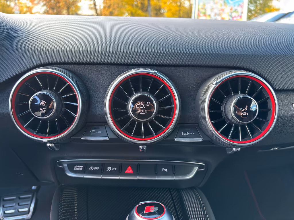 Audi TTS