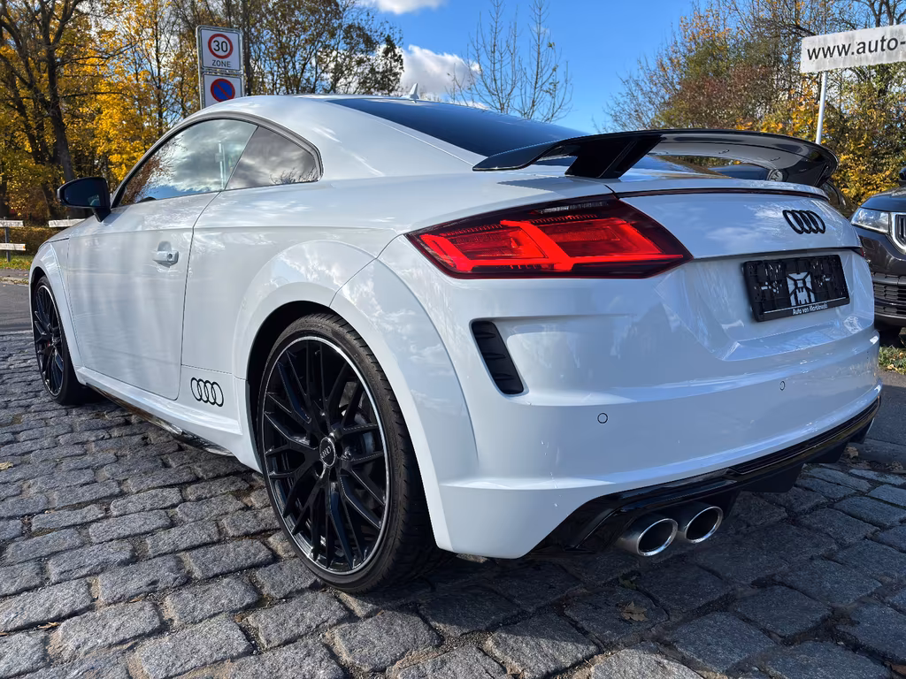 Audi TTS