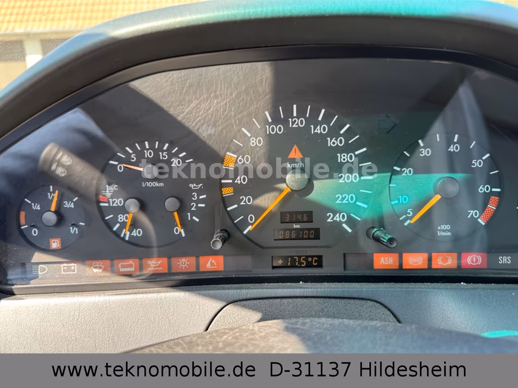 Mercedes-Benz SL 300