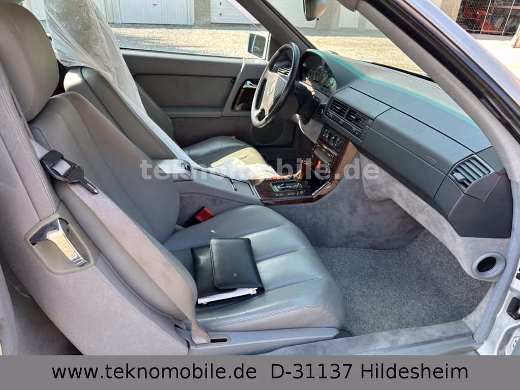 Mercedes-Benz SL 300