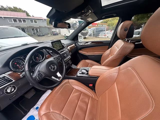 Mercedes-Benz GLS 500