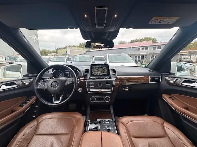 Mercedes-Benz GLS 500