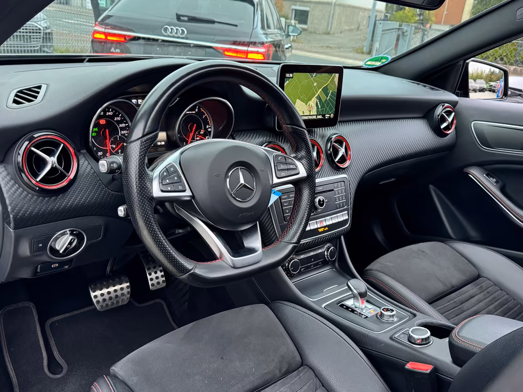 Mercedes-Benz A 45 AMG