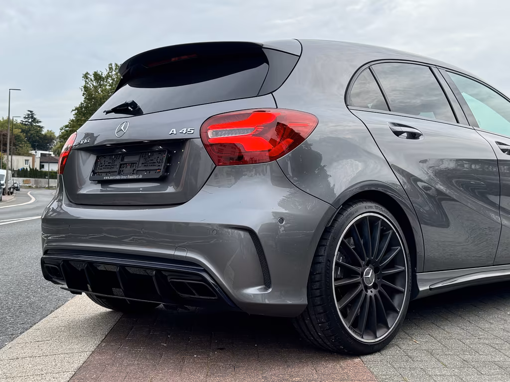 Mercedes-Benz A 45 AMG
