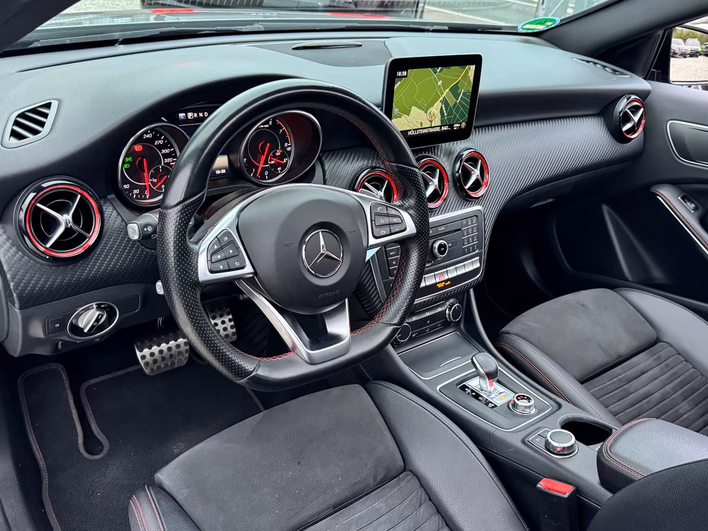 Mercedes-Benz A 45 AMG