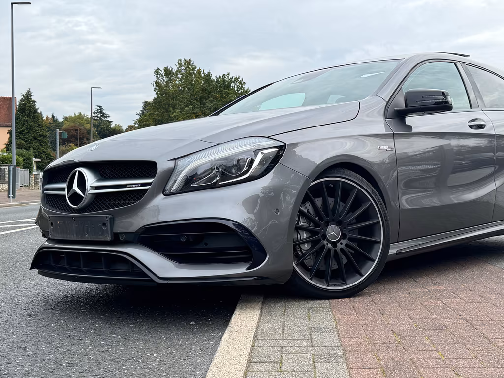 Mercedes-Benz A 45 AMG