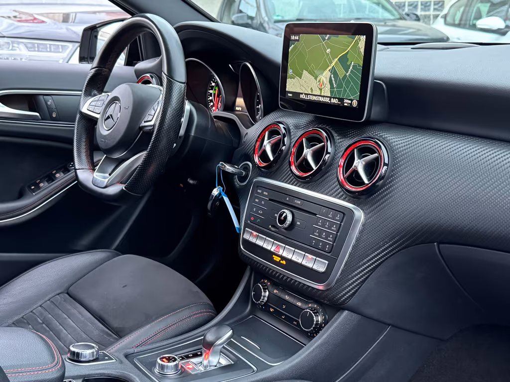 Mercedes-Benz A 45 AMG