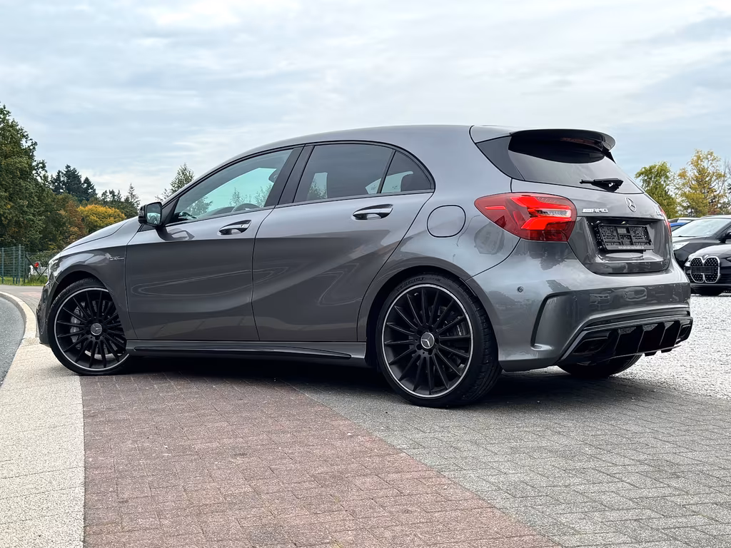 Mercedes-Benz A 45 AMG