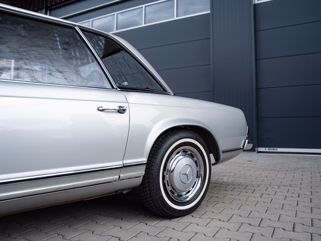 Mercedes-Benz SL 280