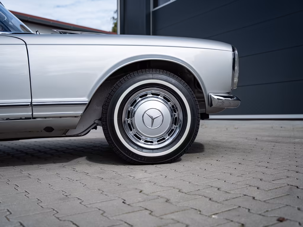 Mercedes-Benz SL 280