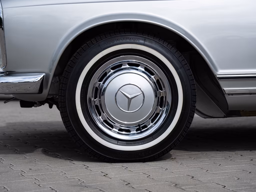 Mercedes-Benz SL 280