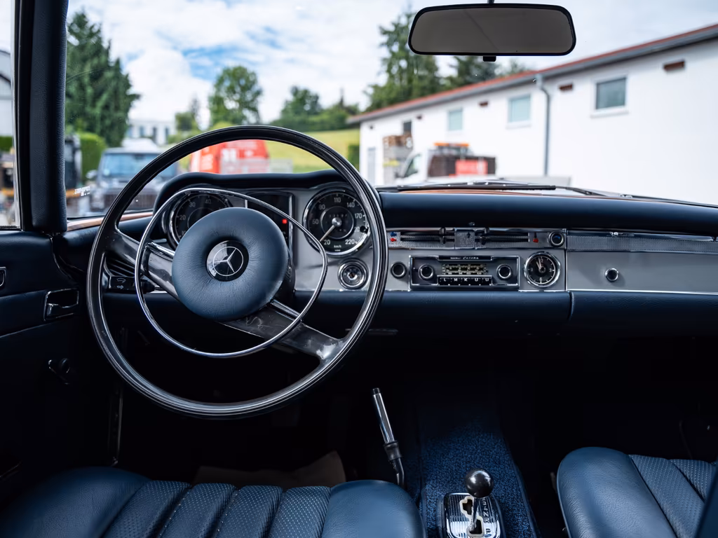 Mercedes-Benz SL 280