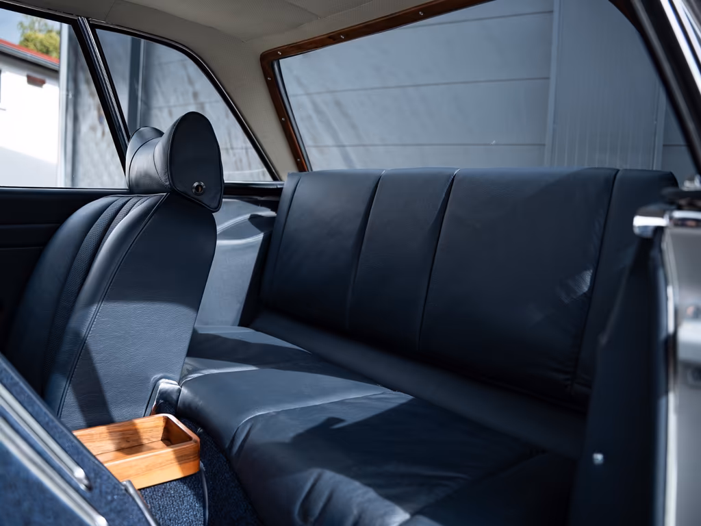 Mercedes-Benz SL 280