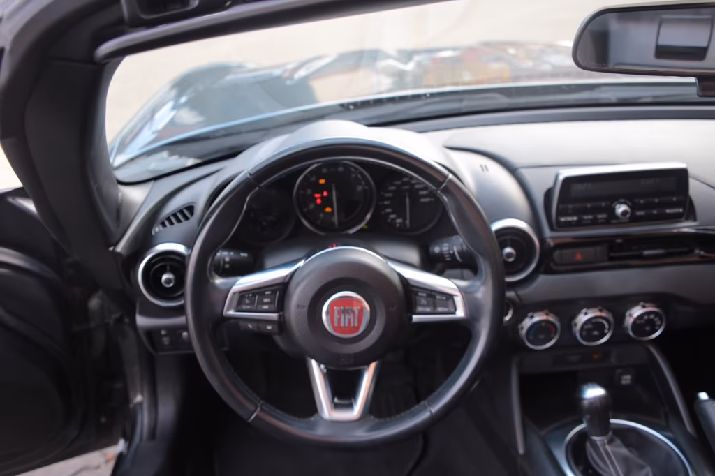 Fiat 124 Spider