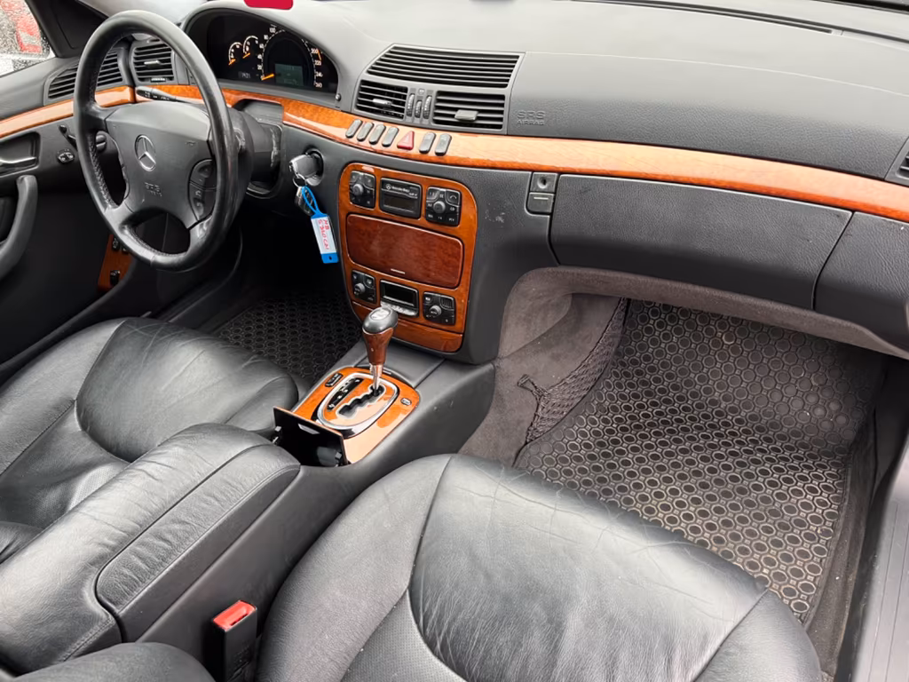 Mercedes-Benz S 320