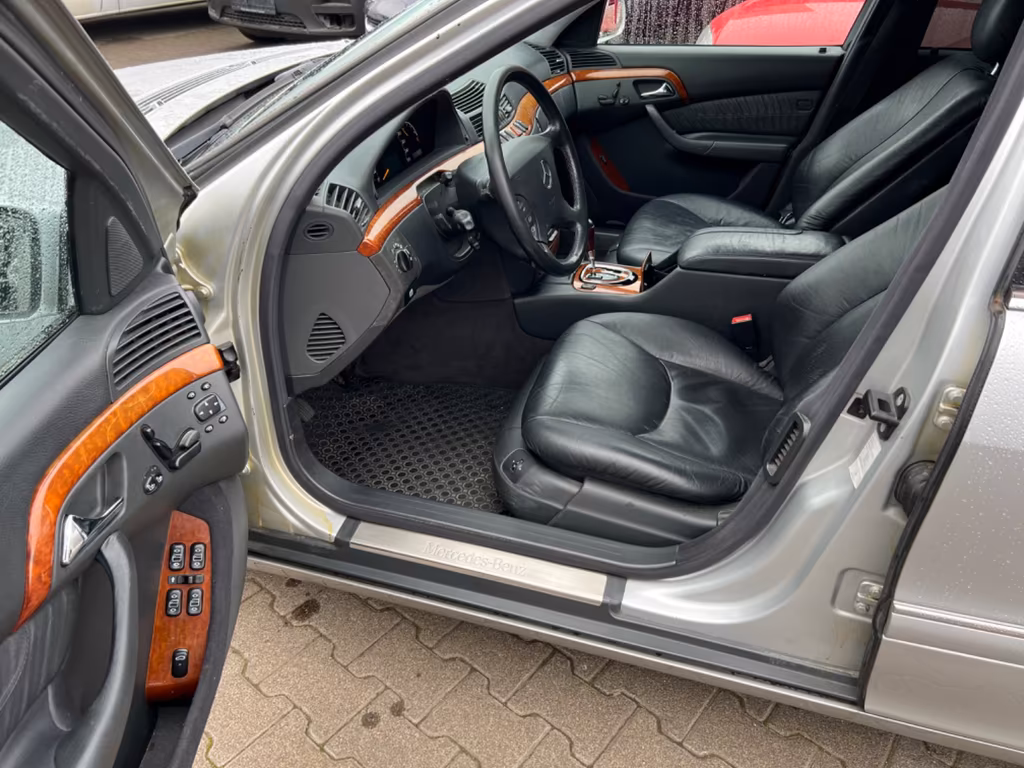 Mercedes-Benz S 320