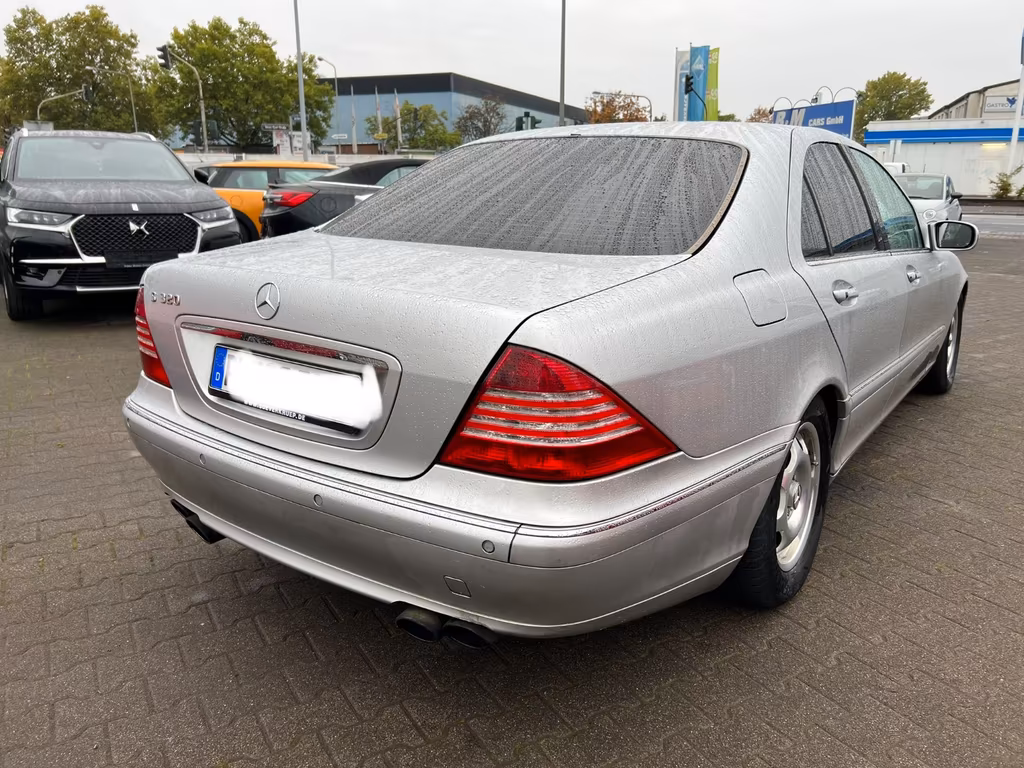 Mercedes-Benz S 320