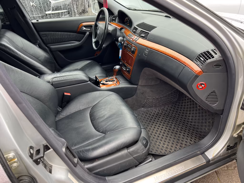 Mercedes-Benz S 320