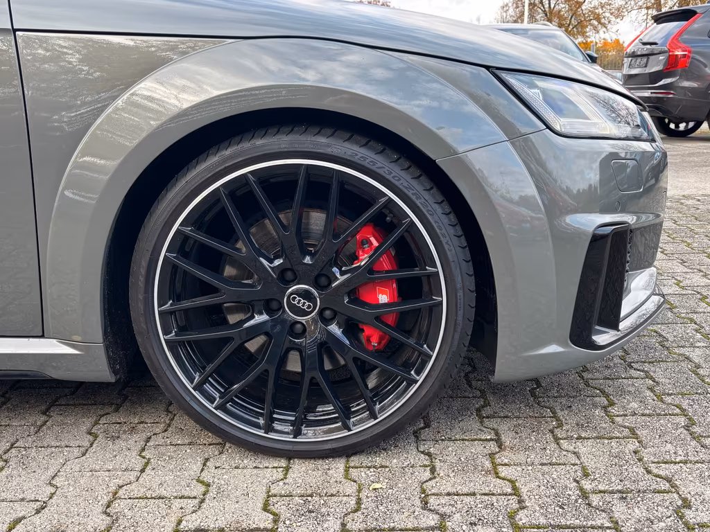 Audi TTS