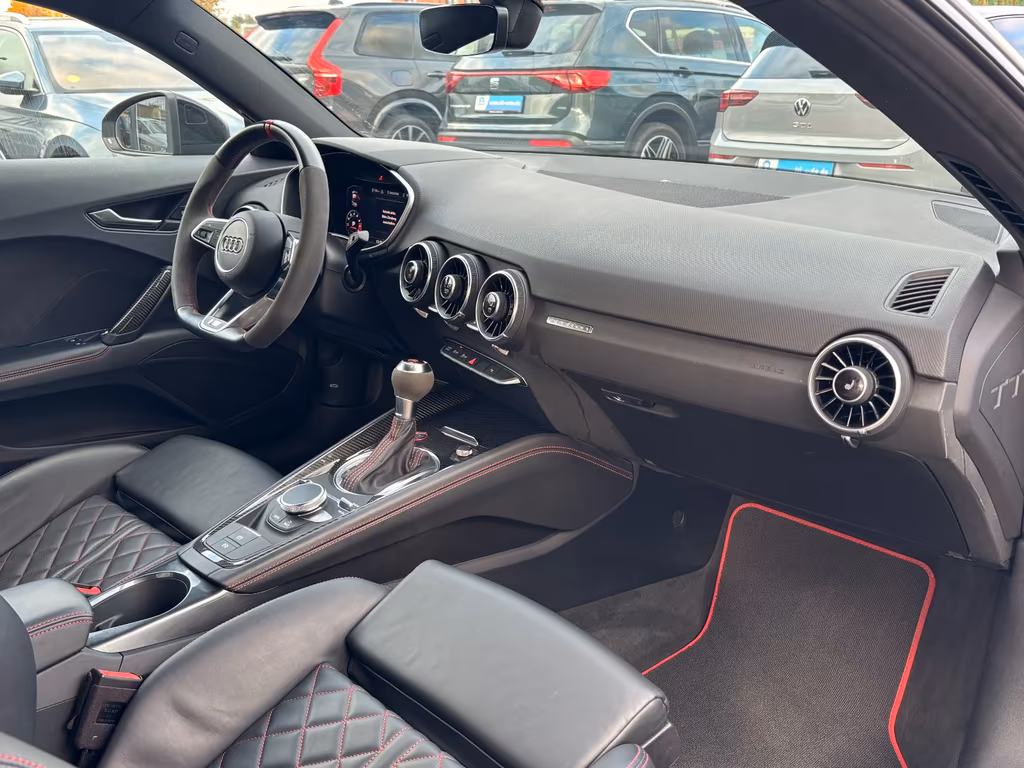 Audi TTS
