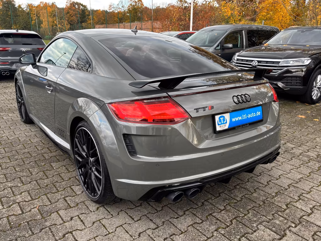 Audi TTS
