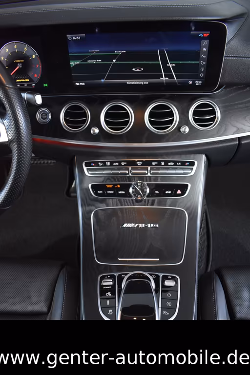 Mercedes-Benz E 43 AMG