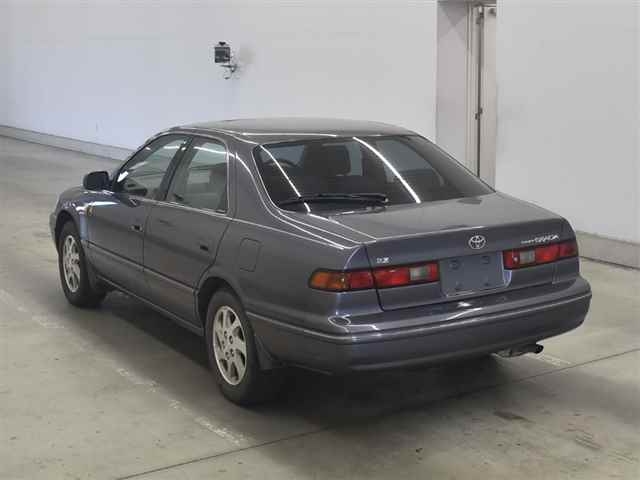 TOYOTA CAMRY GRACIA SEDAN