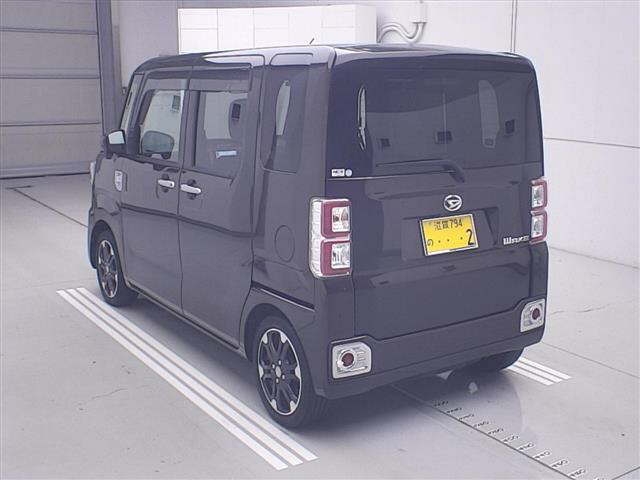 DAIHATSU WAKE