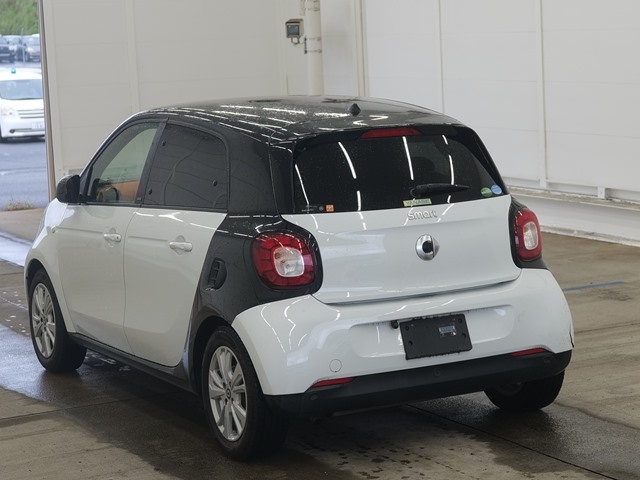 SMART FOURFOUR